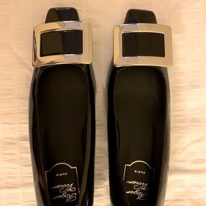 Women’s Roger Vivier Belle Vivier flats